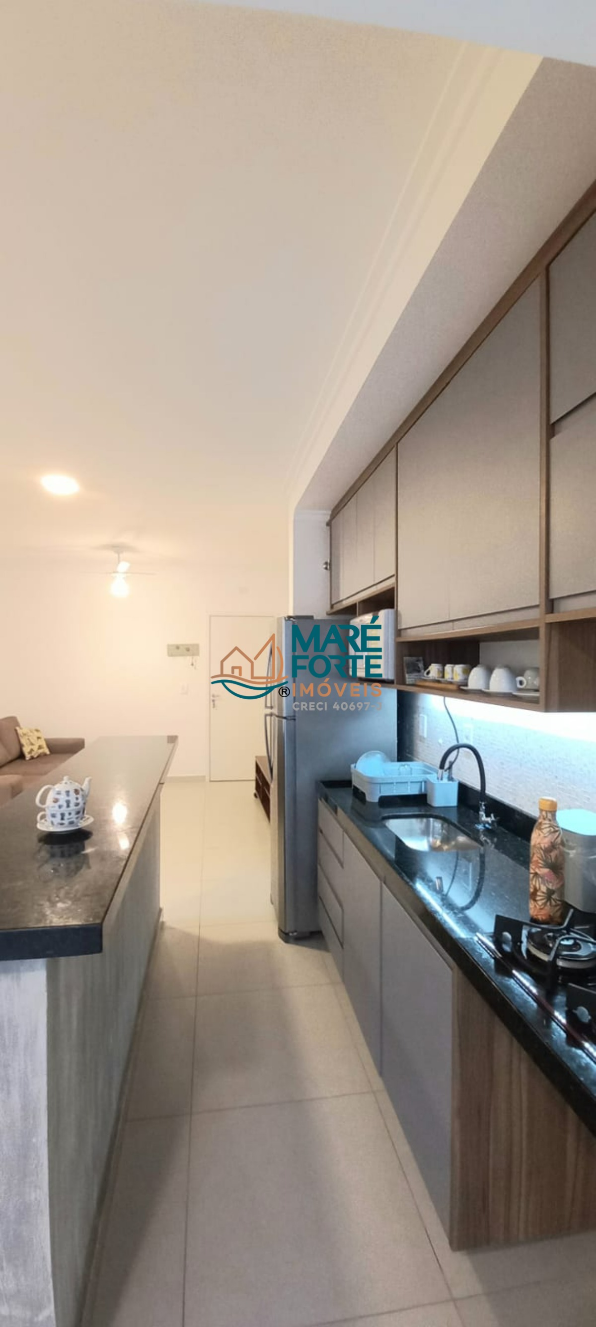 Apartamento à venda com 2 quartos, 65m² - Foto 4