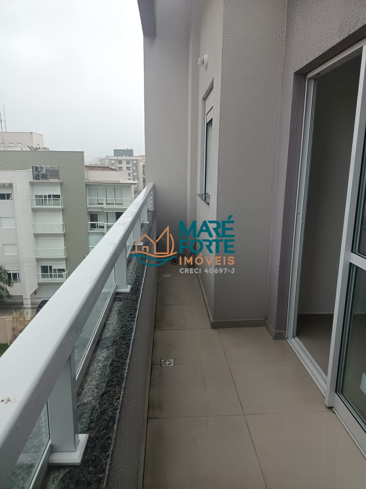 Apartamento à venda com 1 quarto, 54m² - Foto 2