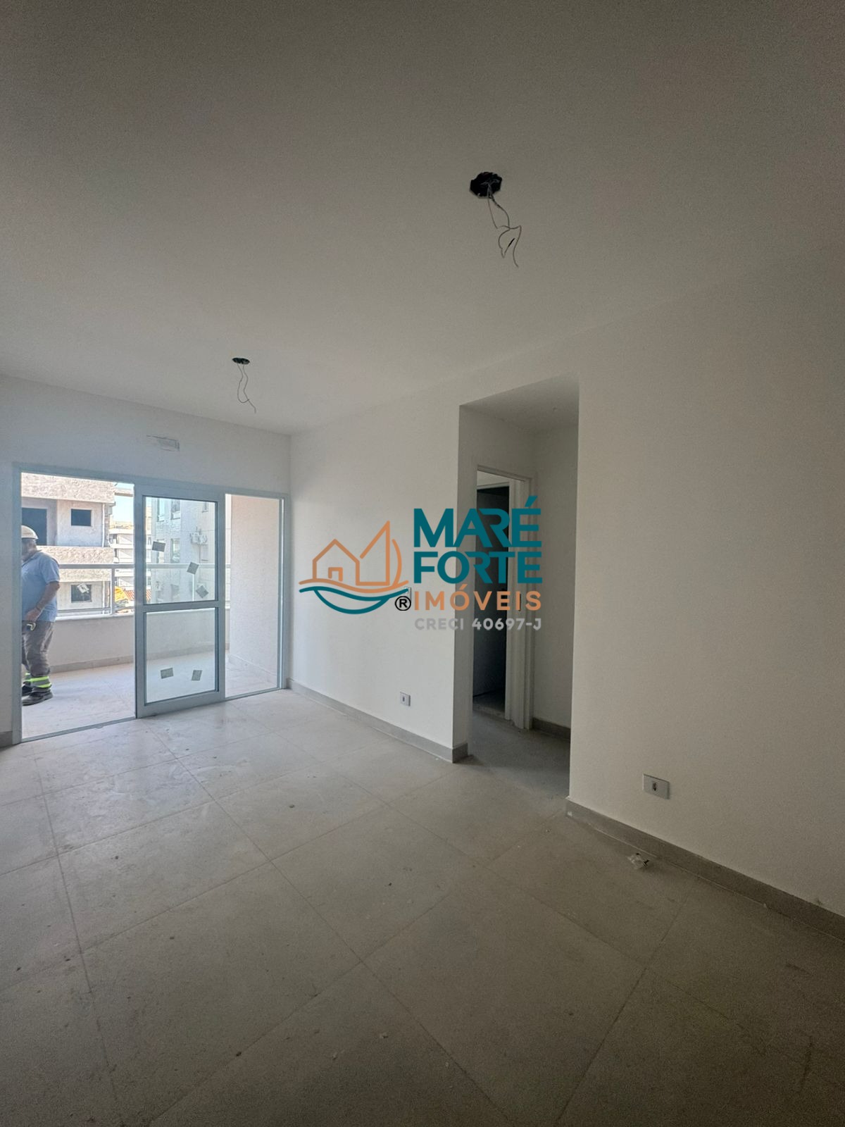 Apartamento à venda com 2 quartos, 64m² - Foto 4
