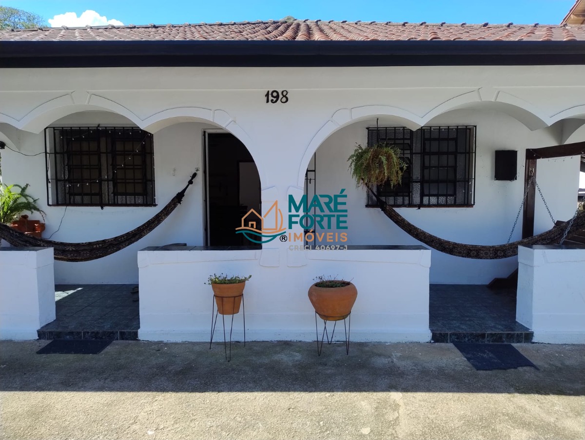 Casa, 7 quartos, 257 m² - Foto 1