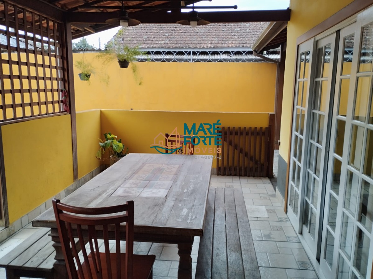 Casa à venda com 3 quartos, 102m² - Foto 26