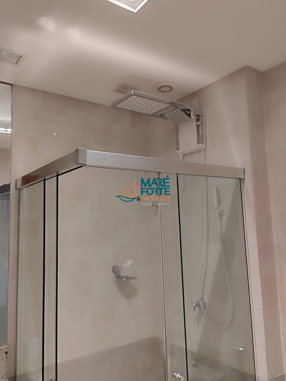 Cobertura à venda com 2 quartos, 69m² - Foto 13