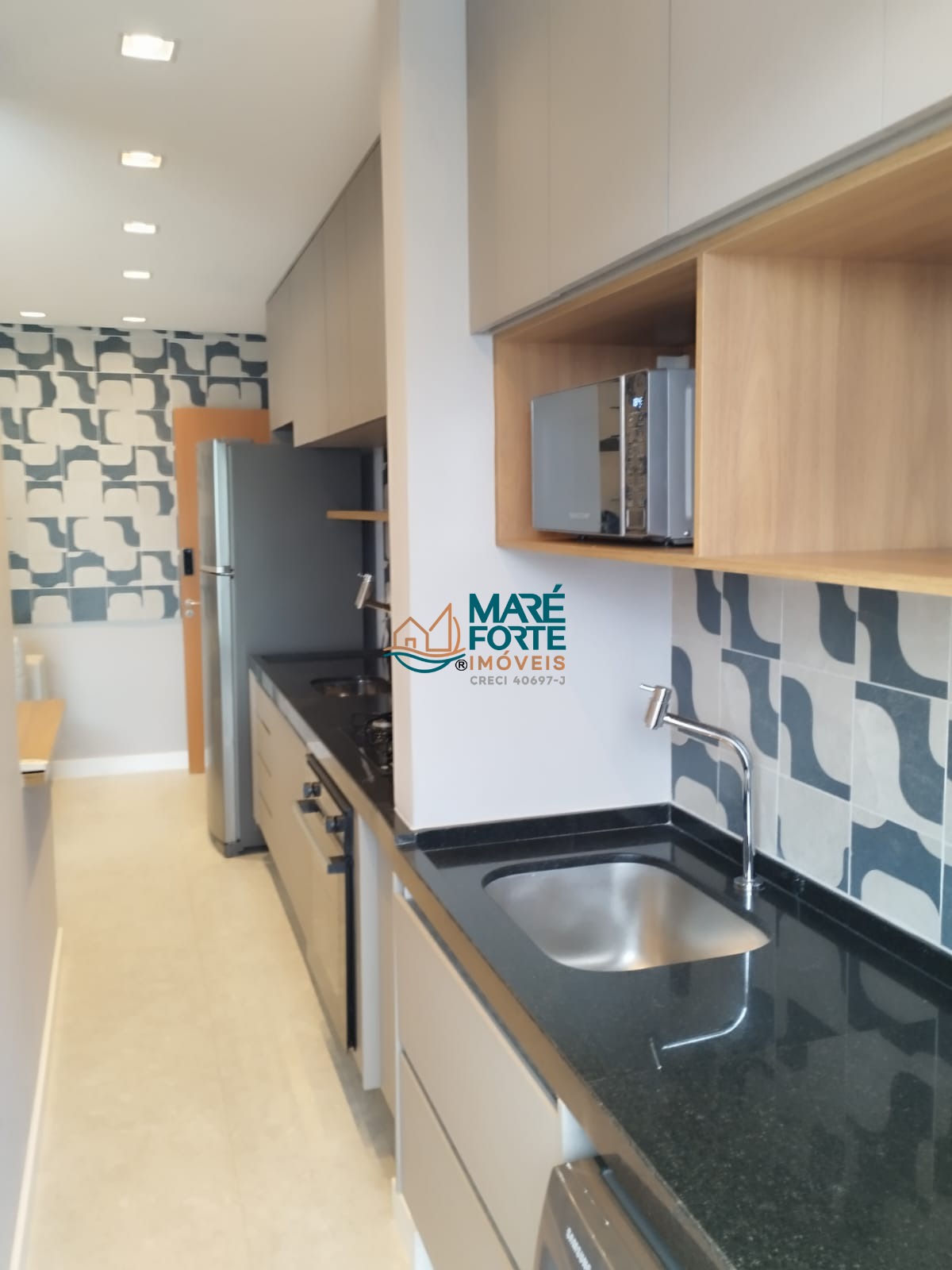 Cobertura à venda com 2 quartos, 69m² - Foto 3