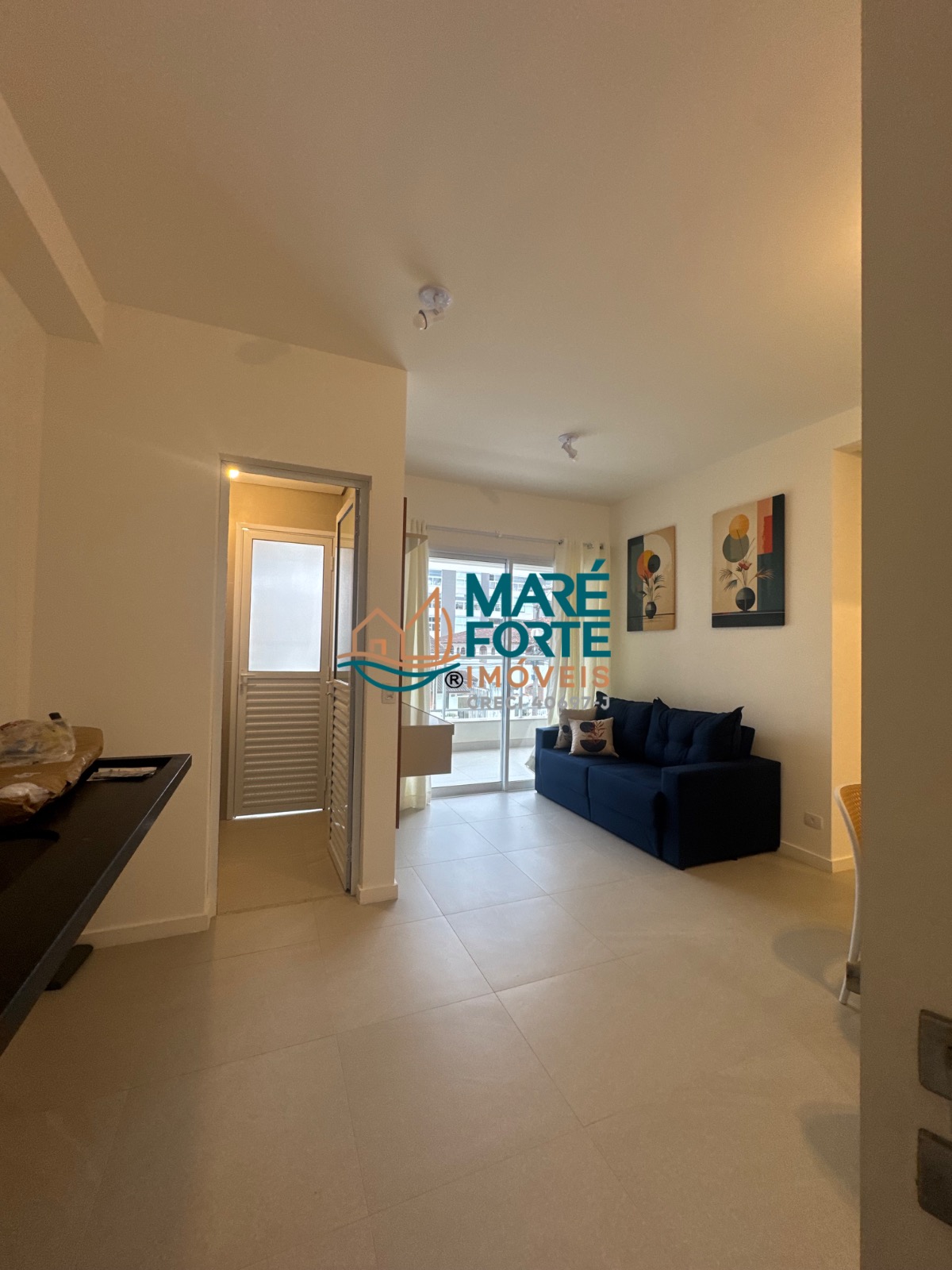 Amplo apartamento, novo, próximo a orla!