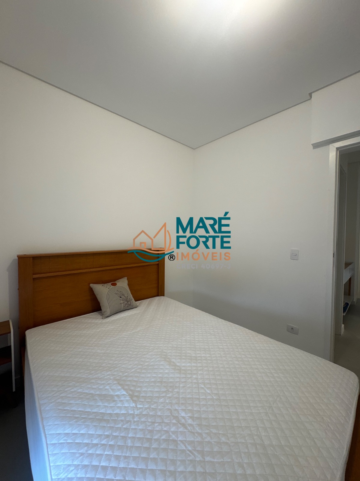 Amplo apartamento, novo, próximo a orla!