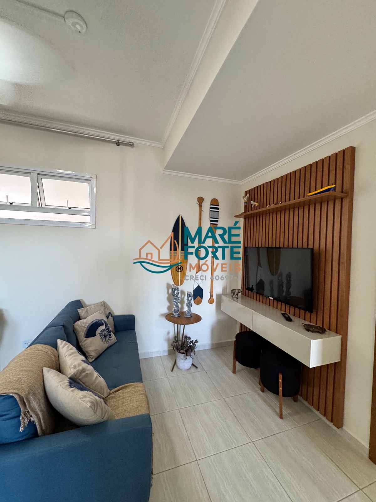 Apartamento com dois dormitórios, todo mobiliado apenas 200 metros da orla do Itaguá
