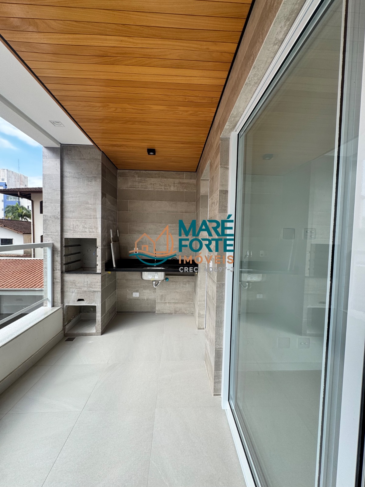 Apartamento recém entregue, condomínio com área de lazer