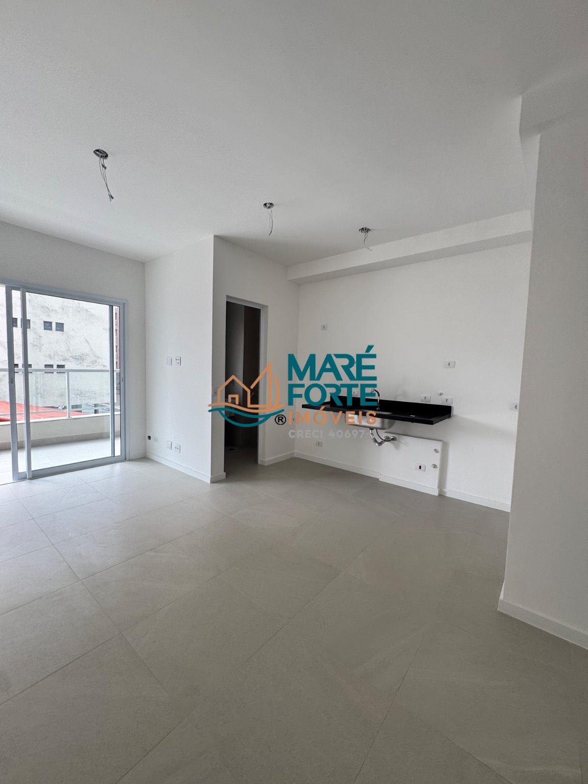 Apartamento recém entregue, condomínio com área de lazer