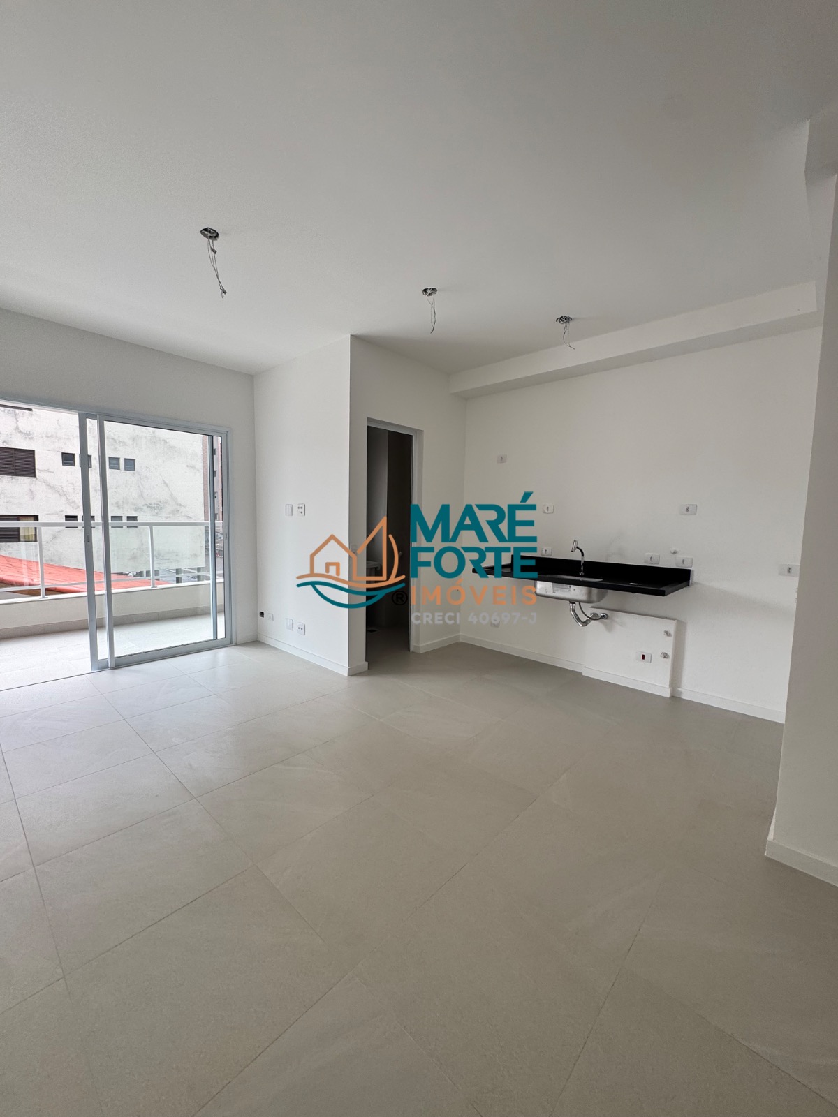 Apartamento recém entregue, condomínio com área de lazer