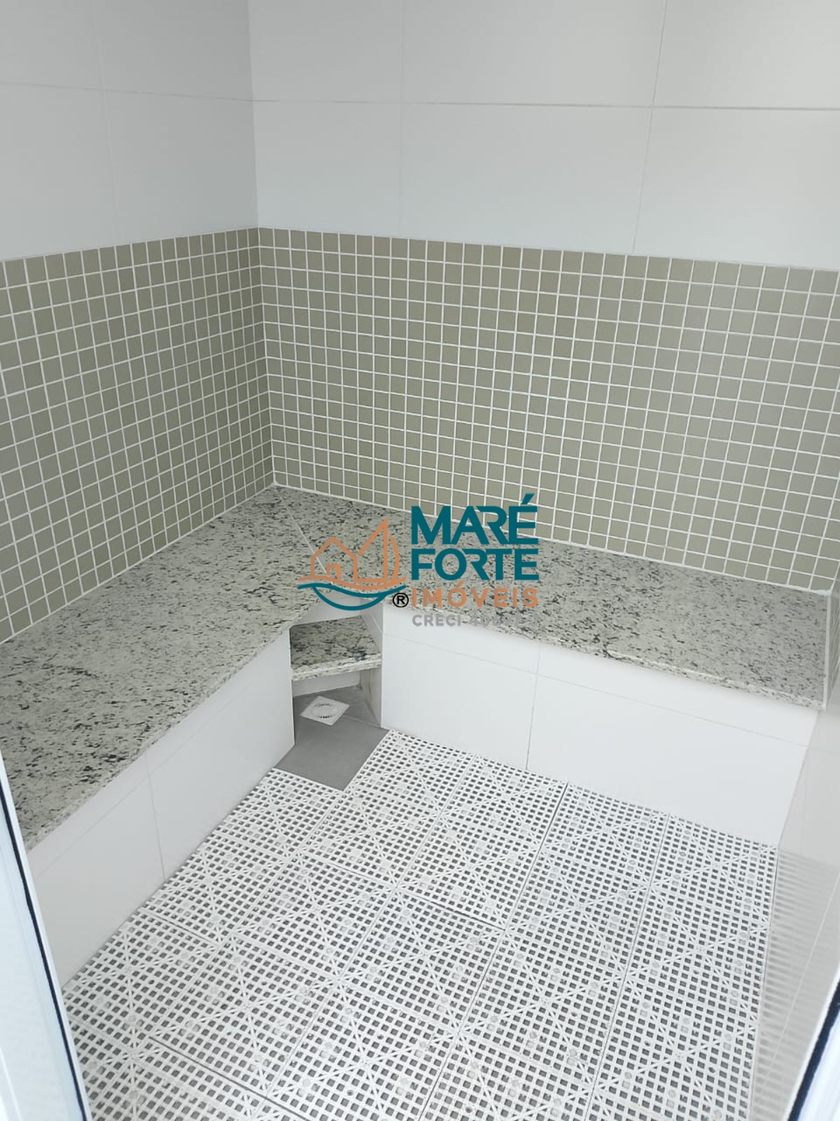Apartamento novo sol da manhã, 400 metros da orla do Itaguá