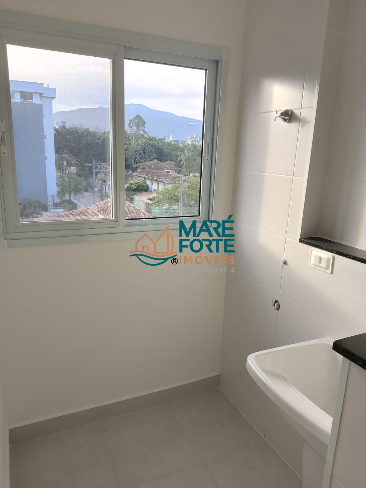 Apartamento novo sol da manhã, 400 metros da orla do Itaguá