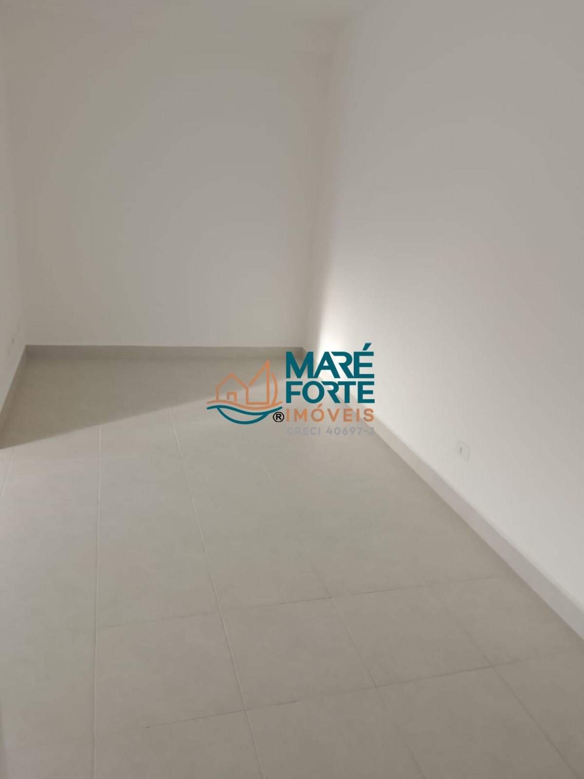 Apartamento novo sol da manhã, 400 metros da orla do Itaguá