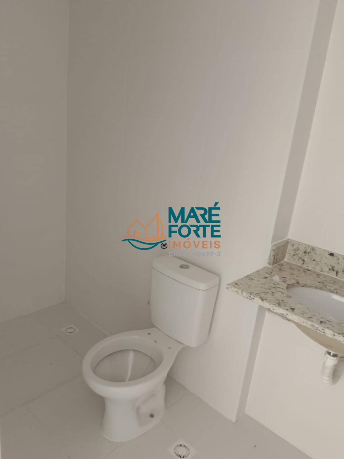 Apartamento novo sol da manhã, 400 metros da orla do Itaguá
