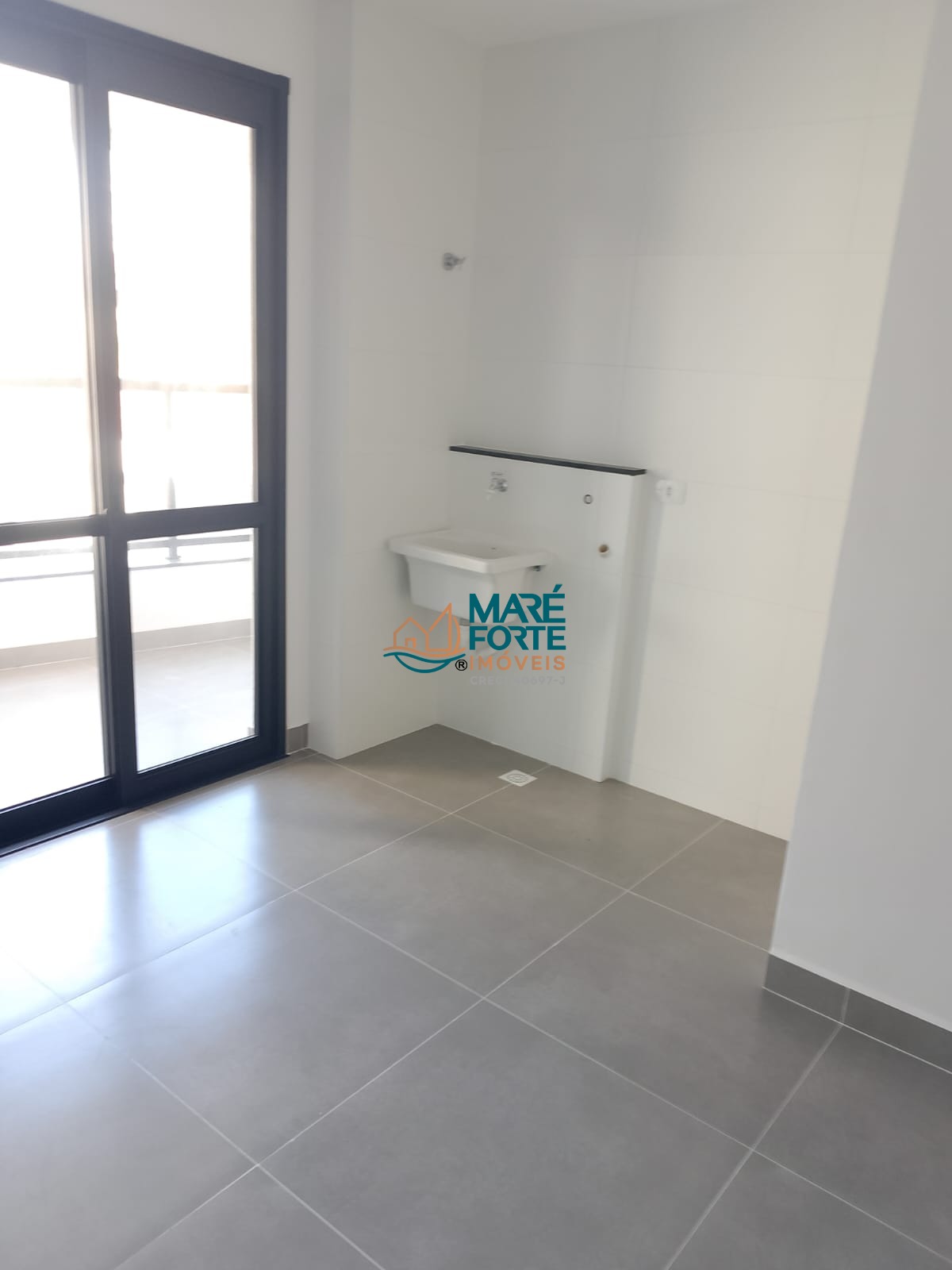 Apartamento recém entregue com 2 suítes!