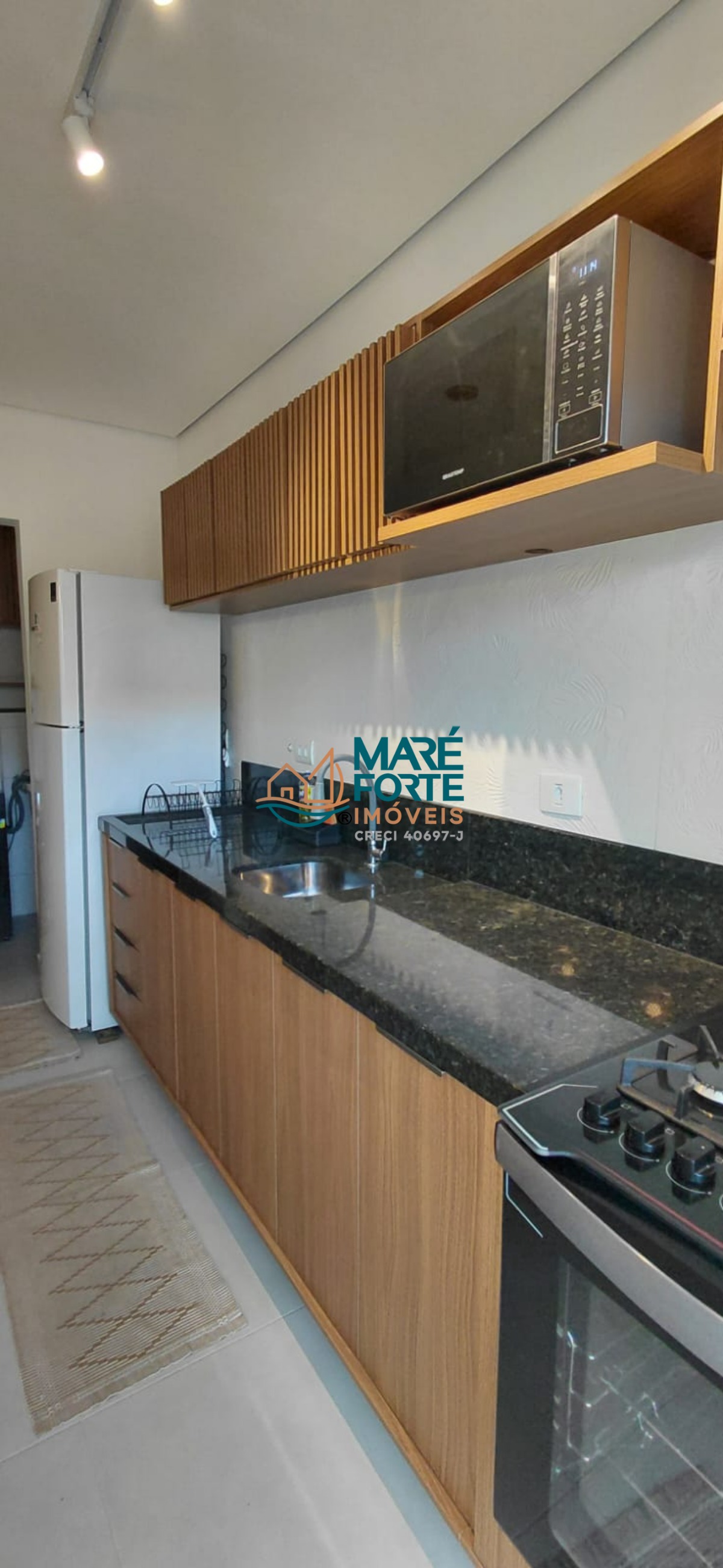 Apartamento novo mobiliado e decorado com ótima iluminação