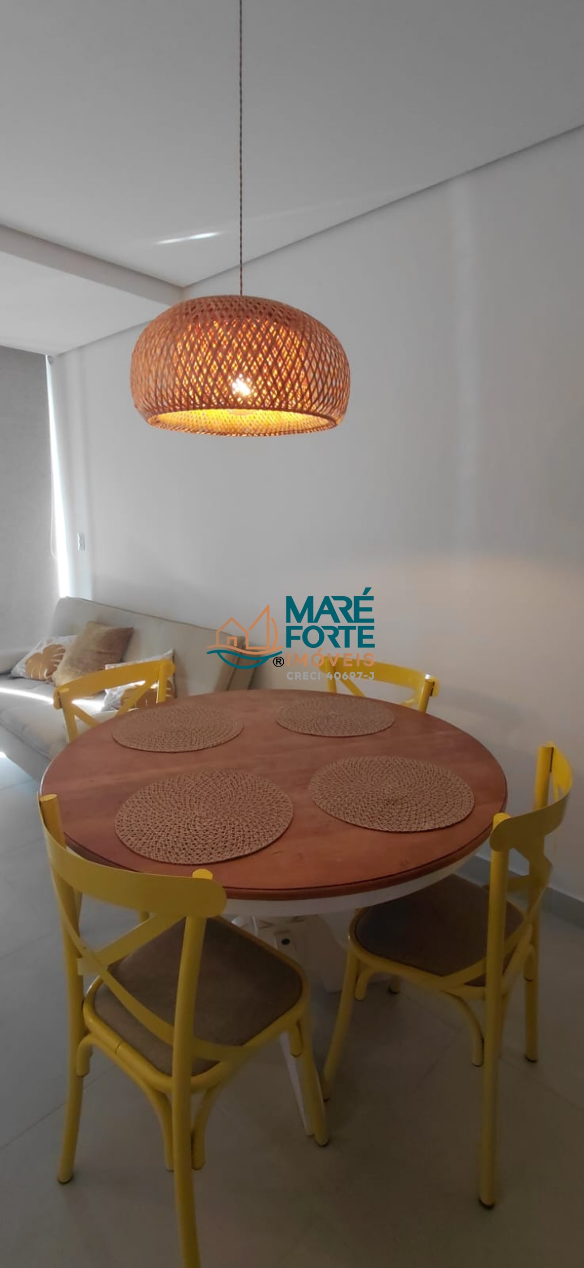 Apartamento novo mobiliado e decorado com ótima iluminação