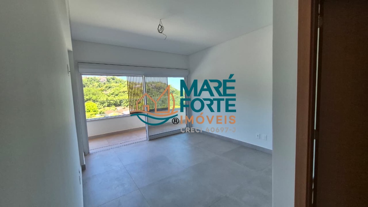 Cobertura, 3 quartos, 240 m² - Foto 2