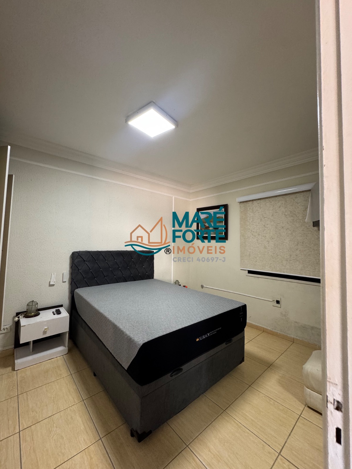 Apartamento mobiliado 1 dormitório frente para a rua