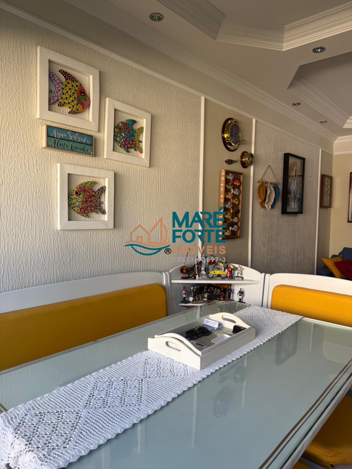 Apartamento mobiliado 1 dormitório frente para a rua