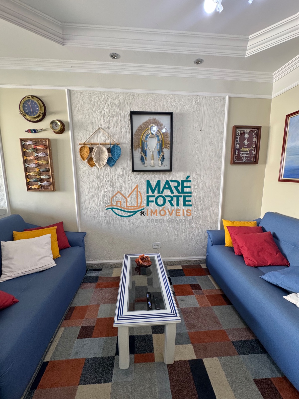 Apartamento mobiliado 1 dormitório frente para a rua