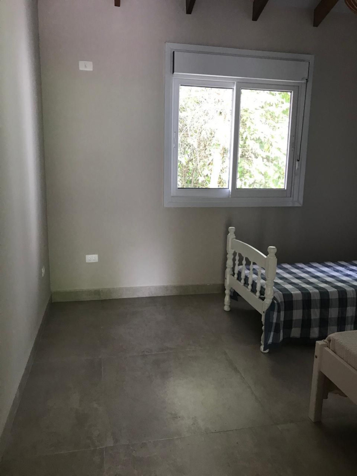 Casa nova à venda na vila da poca praia do ubatumirim
