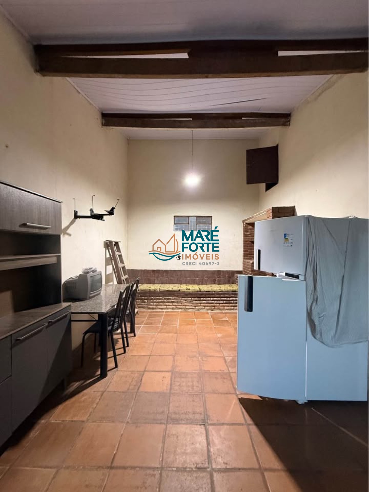 Casa com terreno inteiro e edícula a 450m da praia!