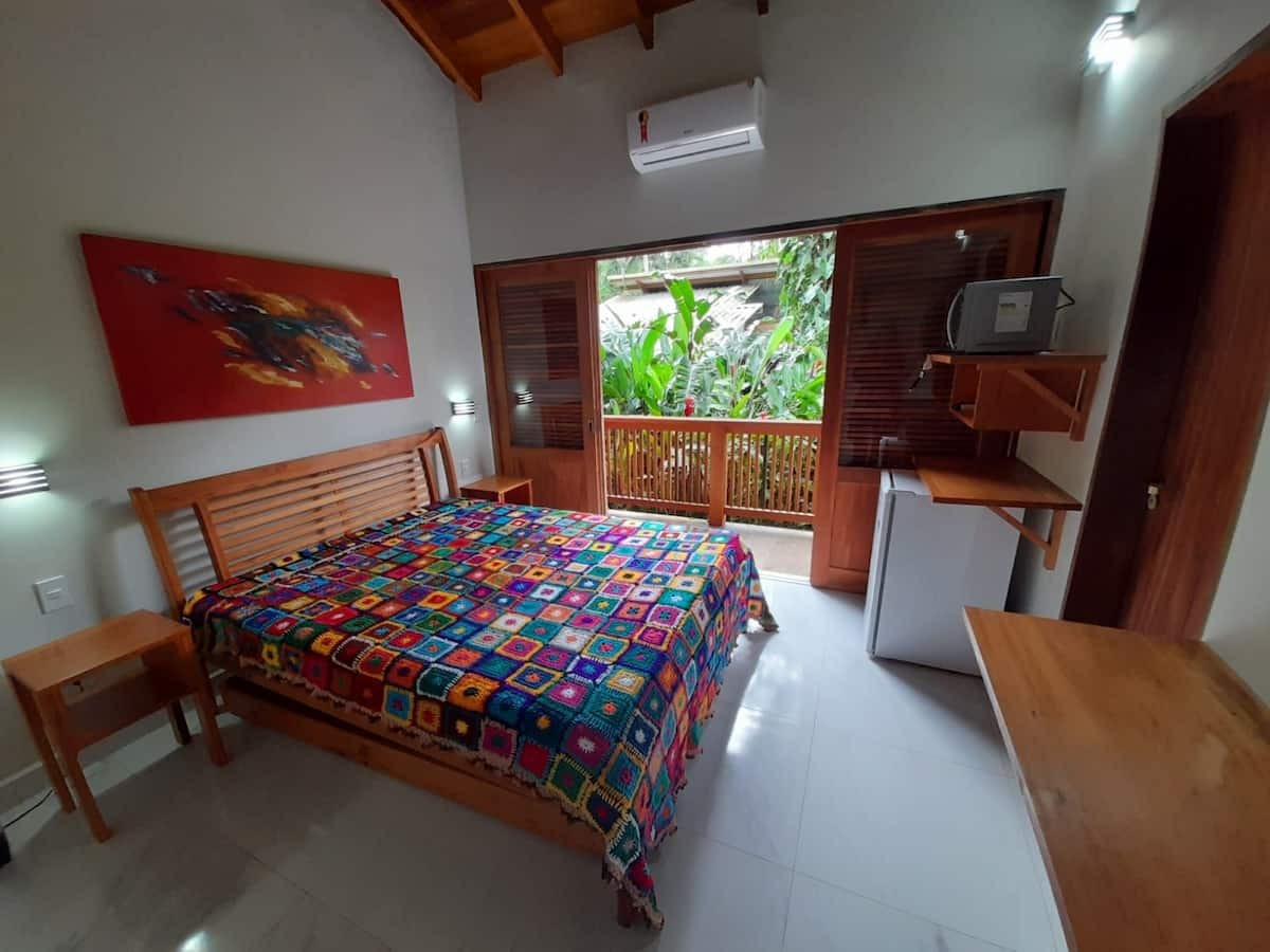 Refúgio Exclusivo em Itamambuca Casa a 500m da Praia com 4 Dormitórios