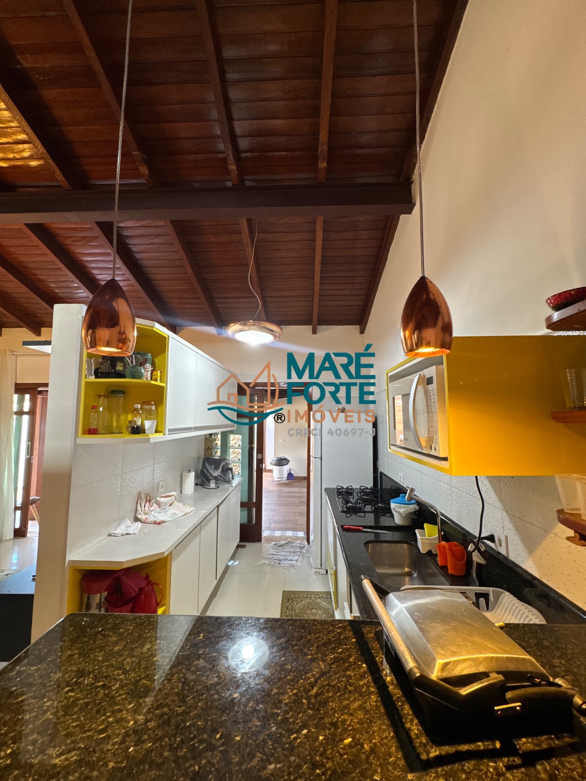 Uma casa linda, espaçosa e pronta para você aproveitar!