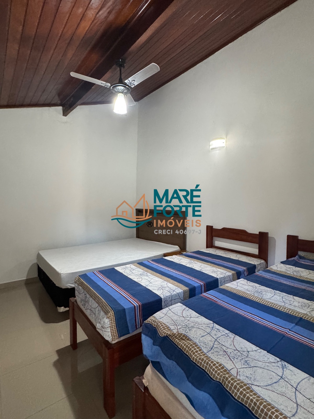 Uma casa linda, espaçosa e pronta para você aproveitar!