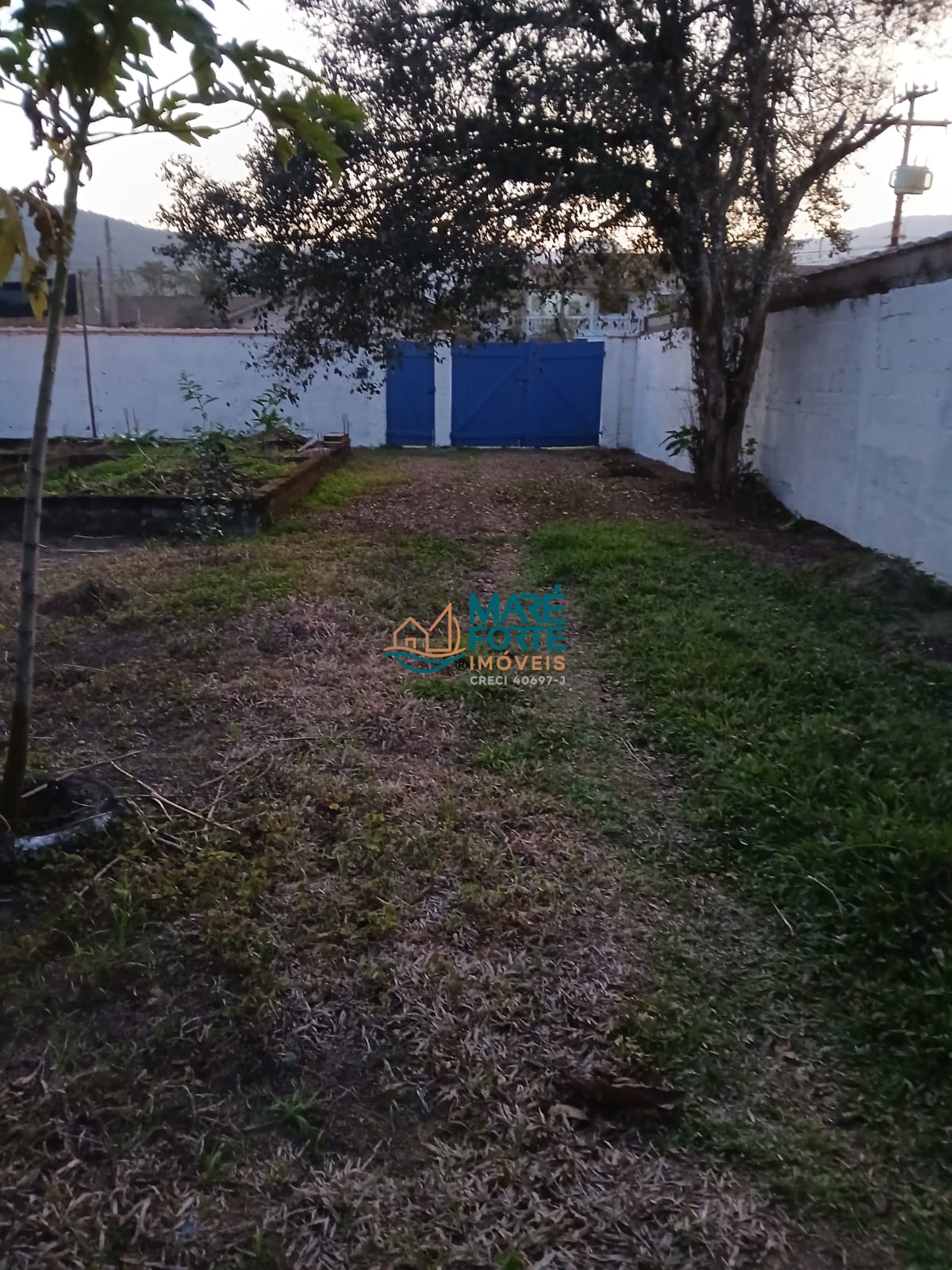 Casa espaçosa no jd Carolina