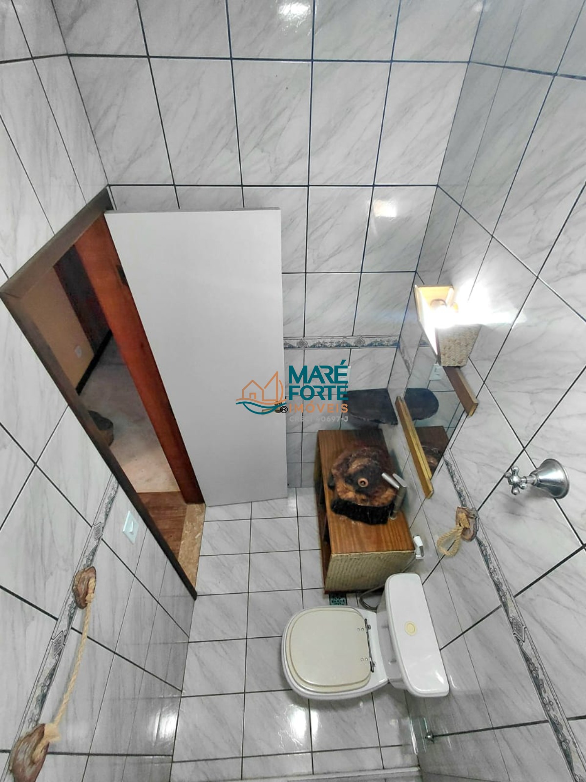 Casa com quintal e varanda gourmet próxima a praia!