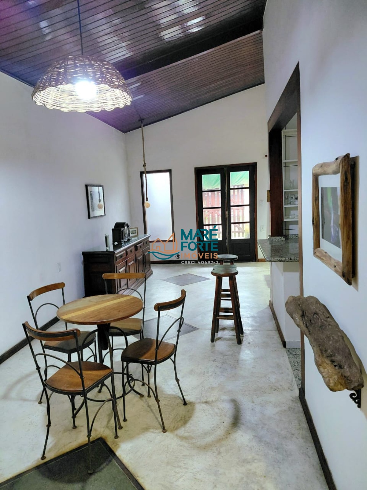 Casa com quintal e varanda gourmet próxima a praia!