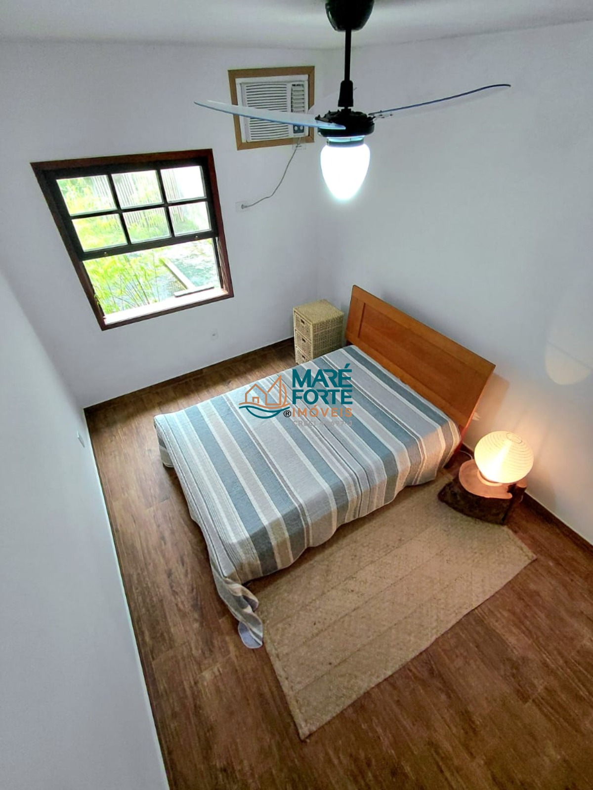 Casa com quintal e varanda gourmet próxima a praia!