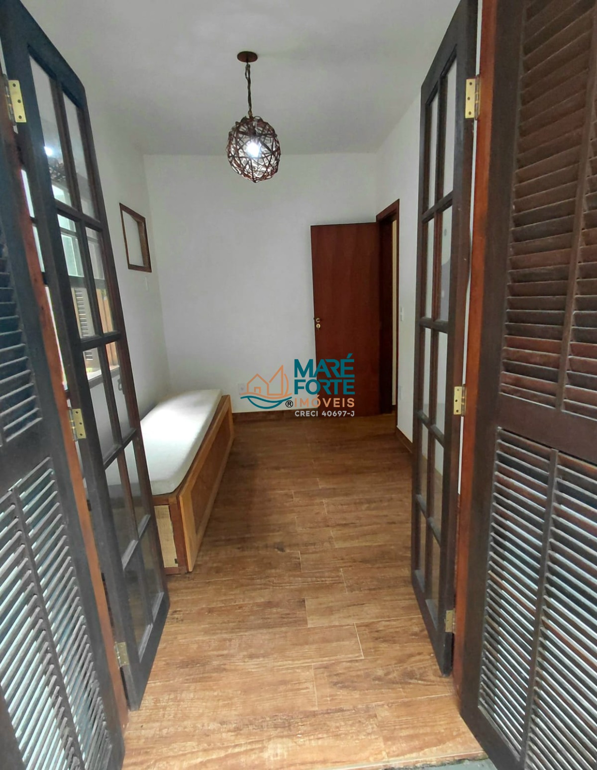Casa com quintal e varanda gourmet próxima a praia!