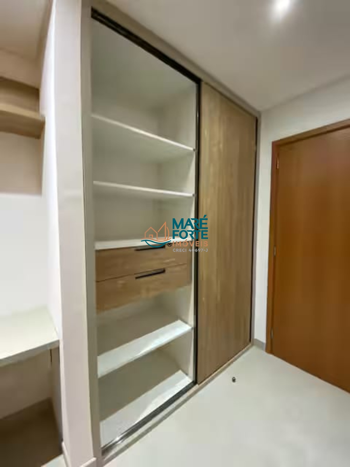 Studio alto padrão proximo ao iate clube