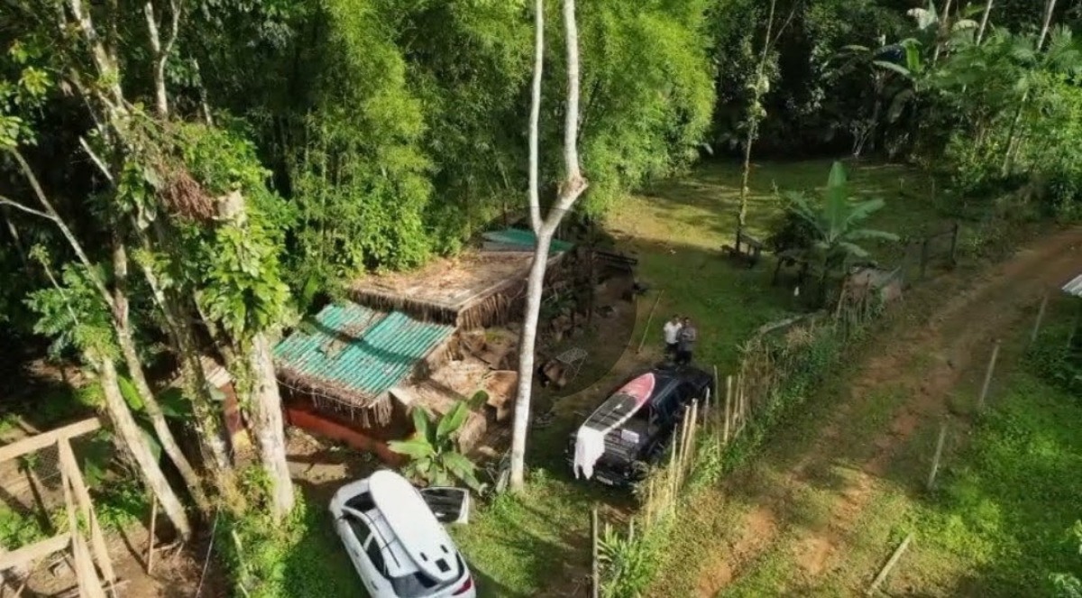 Terreno de 600 m² à Venda no Sertão de Ubatumirim. Cercado, com Água e Energia - foto 2