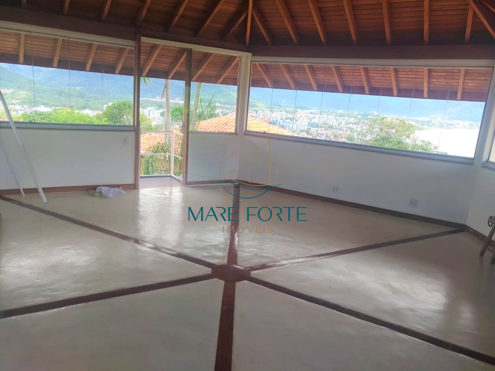 Casa de Condomínio à venda com 6 quartos, 314m² - Foto 23