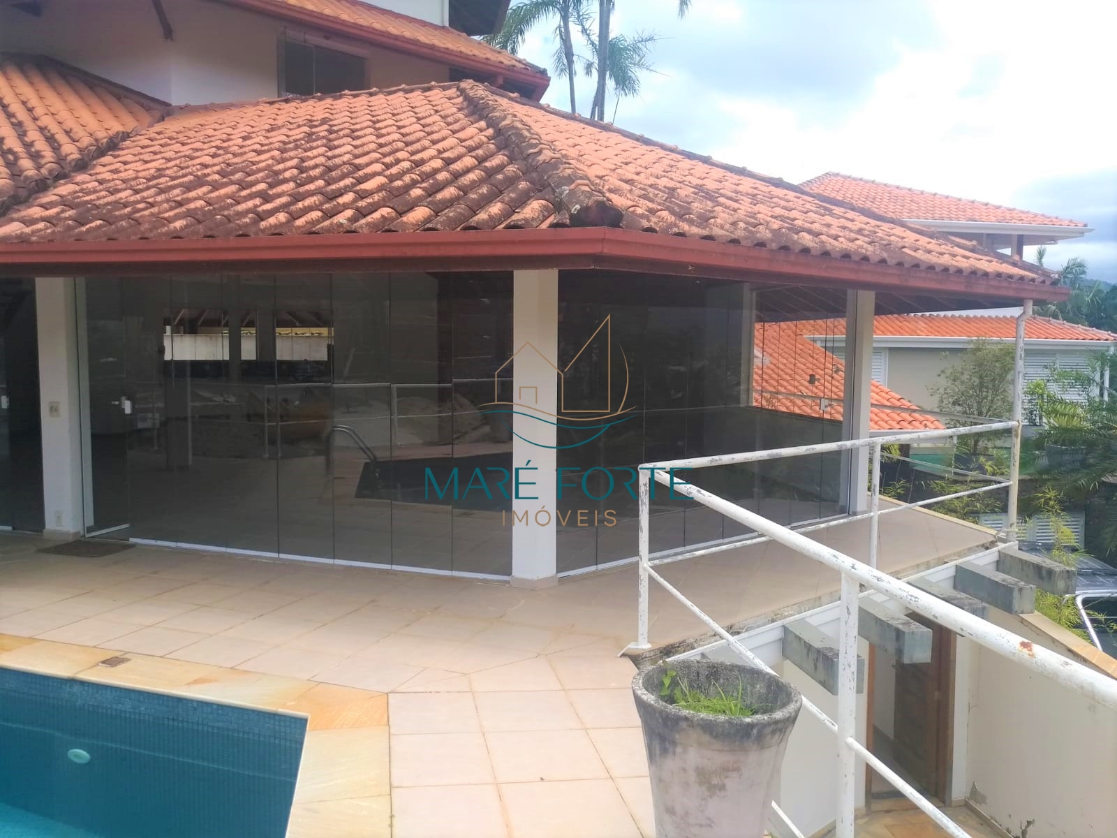 Casa de Condomínio à venda com 6 quartos, 314m² - Foto 18