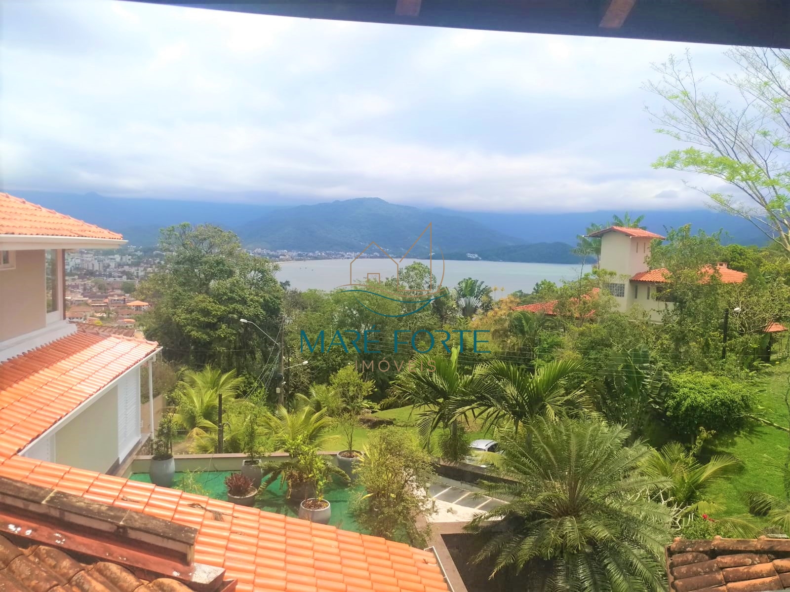 Casa de Condomínio à venda com 6 quartos, 314m² - Foto 20
