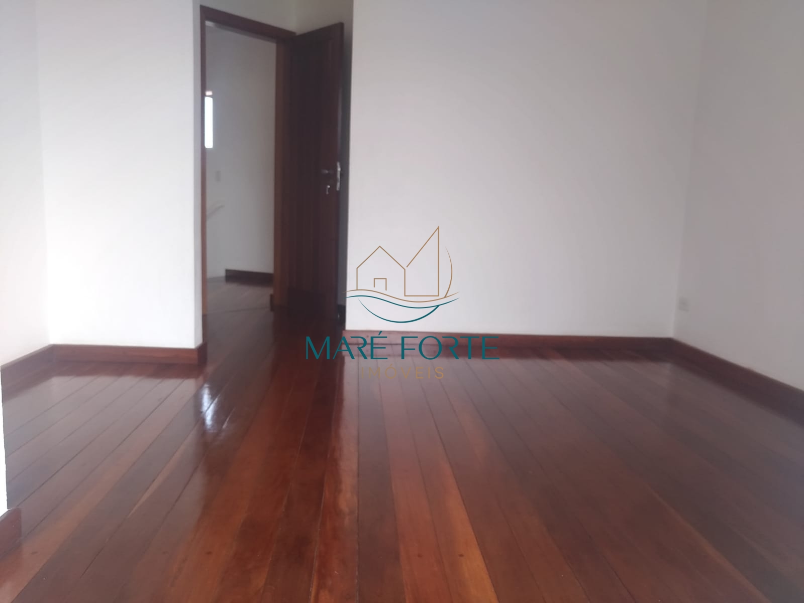 Casa de Condomínio à venda com 6 quartos, 314m² - Foto 27