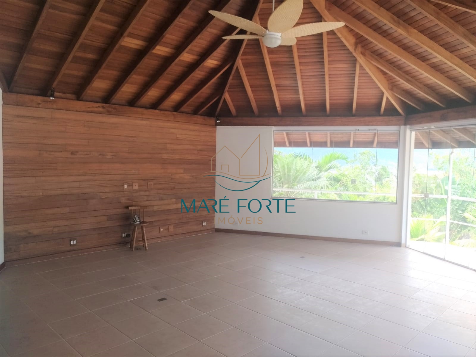 Casa de Condomínio à venda com 6 quartos, 314m² - Foto 6