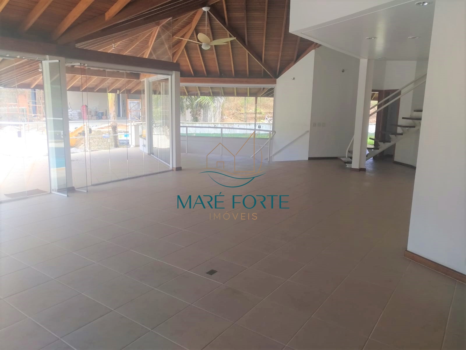 Casa de Condomínio à venda com 6 quartos, 314m² - Foto 5