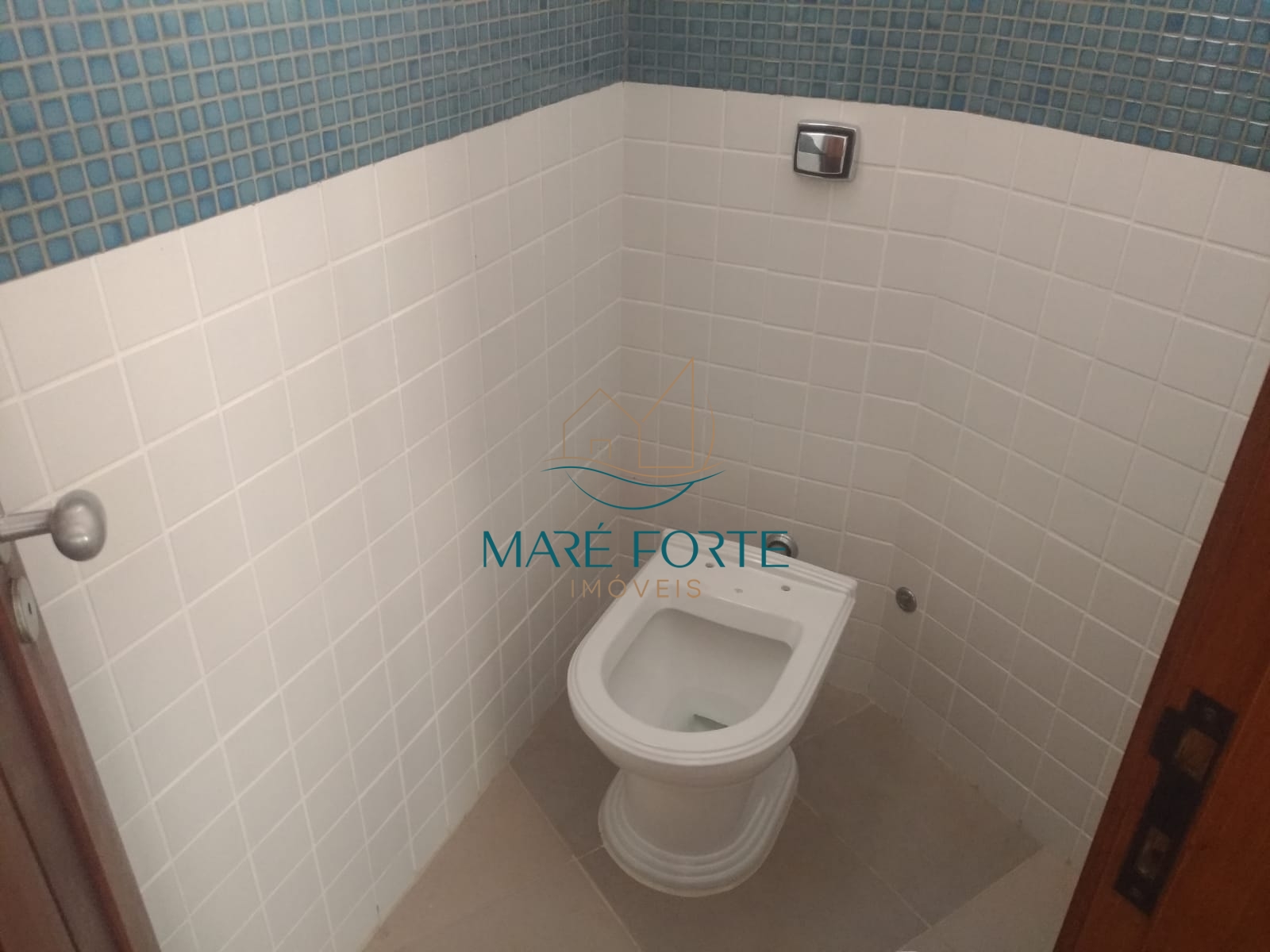 Casa de Condomínio à venda com 6 quartos, 314m² - Foto 46