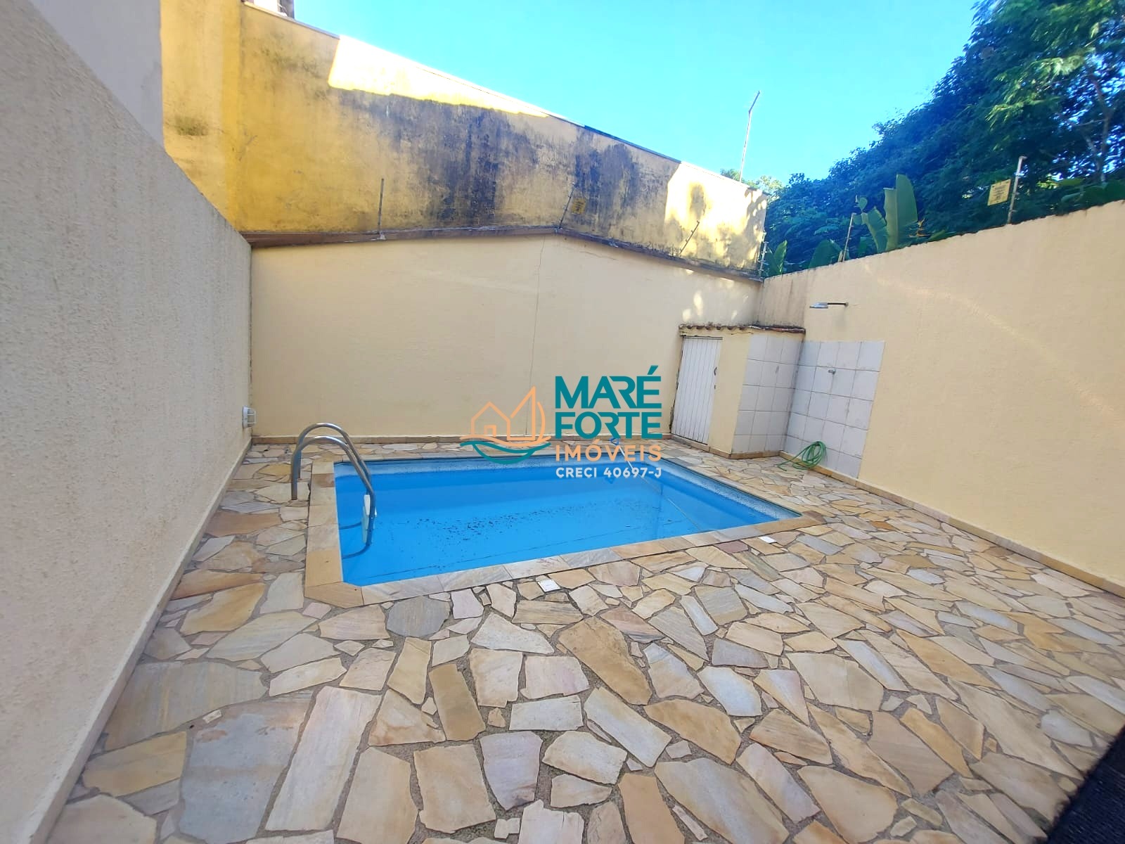 Apartamento a venda com 2 dormitórios no bairro itaguá