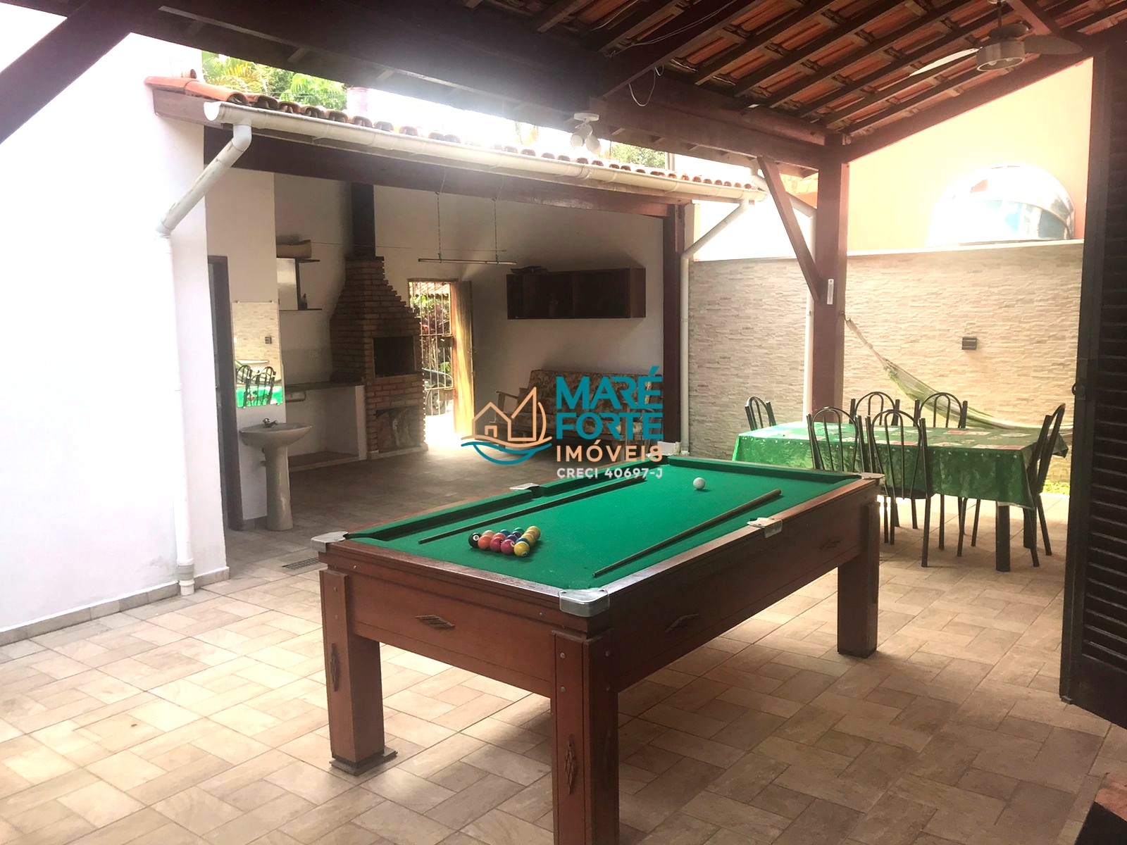 Lindo Sobrado à venda no bairro do Itaguá