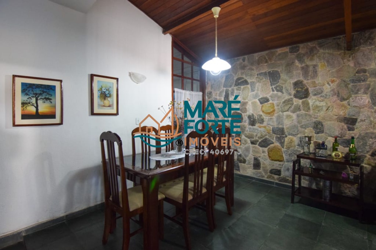 Casa, 7 quartos, 202 m² - Foto 6