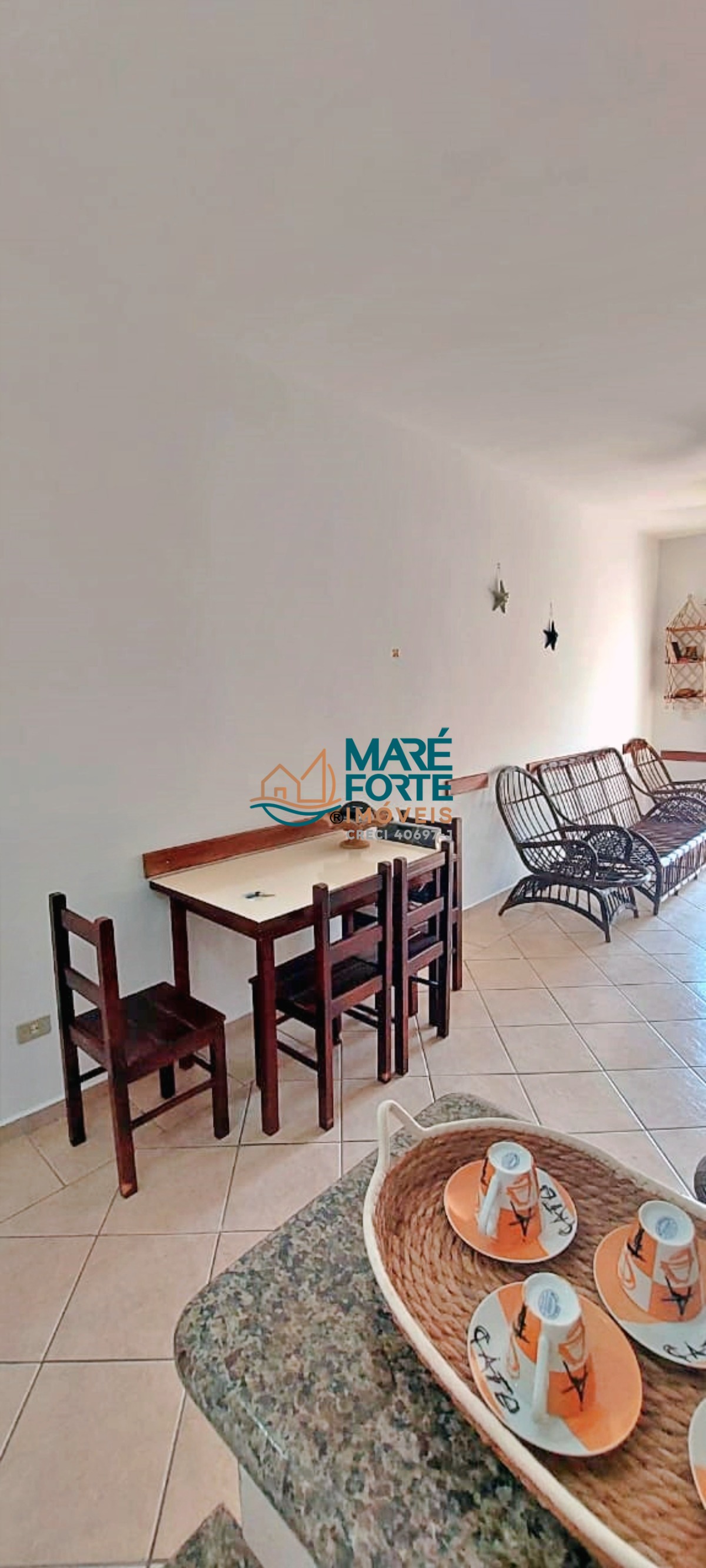 Apartamento de 02 dormitorios mobiliado no itagua.