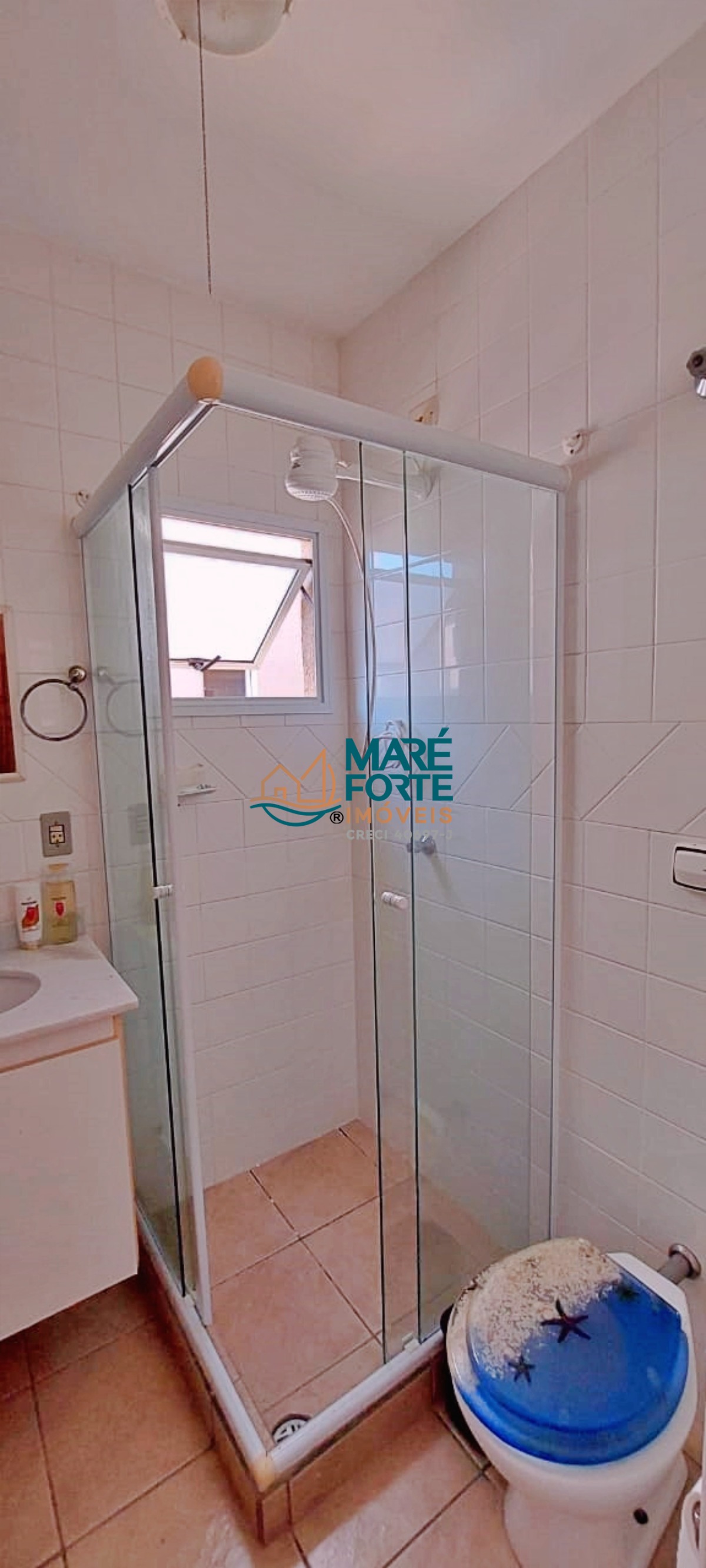 Apartamento de 02 dormitorios mobiliado no itagua.