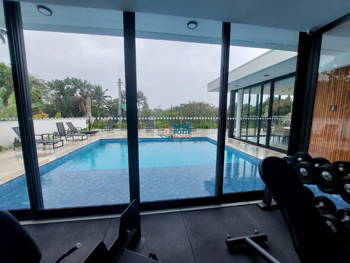 Casa decorada em condominio fechado com estrutura de lazer!