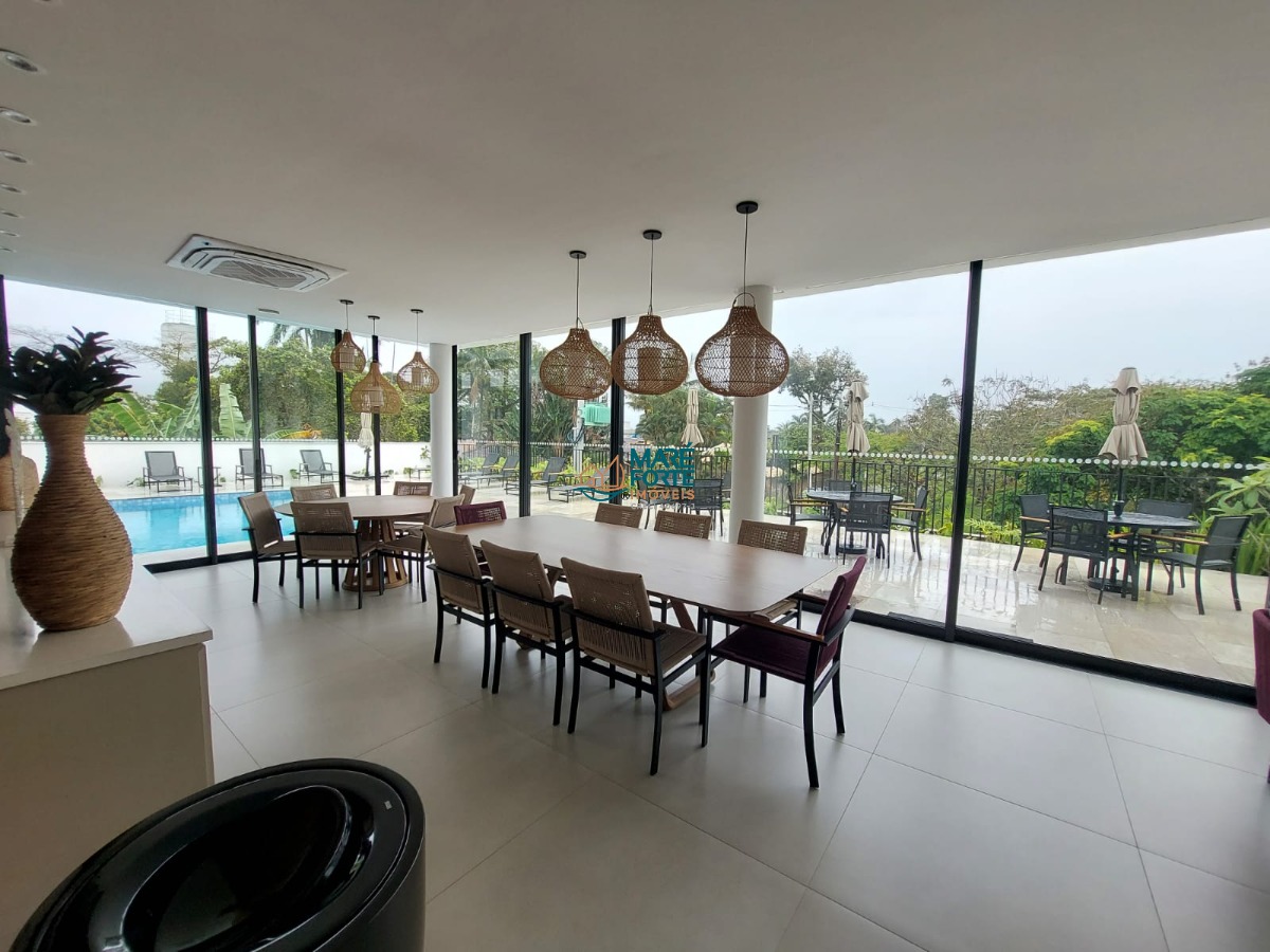 Casa decorada em condominio fechado com estrutura de lazer!